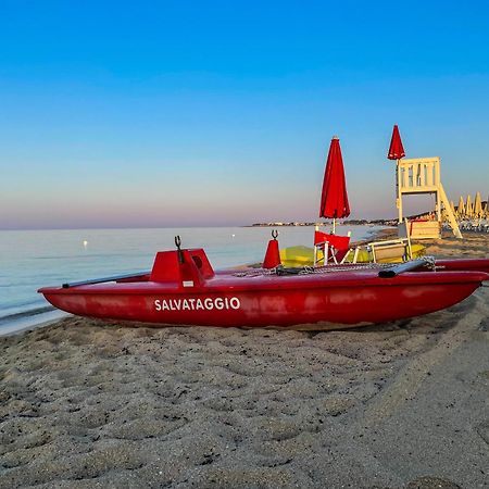 A 2 Passi Dal Mare Villa Porto Cesareo Kültér fotó